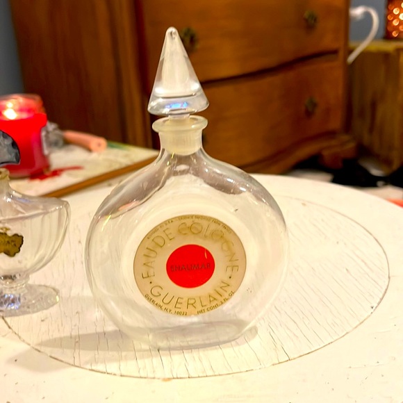 Vintage Guerlain Perfume bottle - Picture 1 of 4